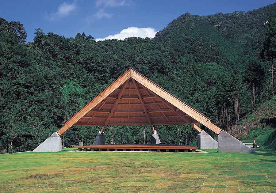 ふるさと公園　屋外ステージの画像